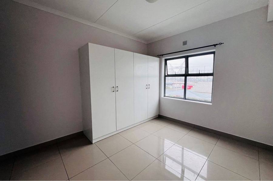 2 Bedroom Property for Sale in Edgemead Western Cape